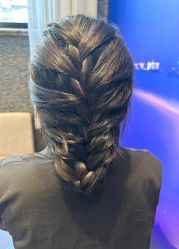 -尚羽华东接发美发店