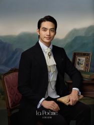 -乐派诗婚纱摄影