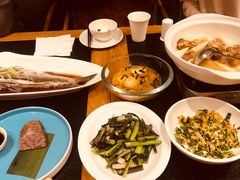 -鱼鲜饭香·招牌汽锅剁椒鱼头王