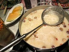 -尚尚仙·酸汤猪手·猪肚鸡火锅(华联万柳购物中心店)