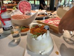 -茅草房·河畔园林火锅