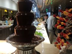 巧克力瀑布-龙跃国际大酒店自助餐