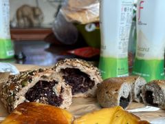 多谷物紫米欧包-檗谷·面包·咖啡·轻食(华贸天地店)