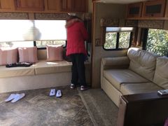 -明珠湖天鹅苑·农家菜馆