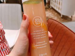 -巴黎贝甜(大宁国际商业广场店)