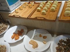 -百荷园蔬食自助餐厅(德辉广场店)