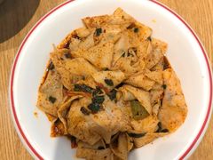 韭香莲藕粉皮-三好食堂(煎饺·馄饨·肉饼米线·盛世广场店)