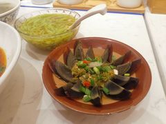 -李与白包子铺(桐梓林店)