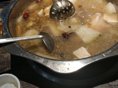 -玉林仔鲜牛老火锅(南宁港店)