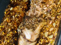 -川渝窈妹纸包鱼·齐齐哈尔烤肉