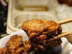 -同济大学本部学苑饮食广场