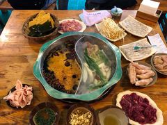 -岗上渣渣老火锅(两路口店)