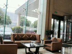 -无锡鼎尚皇冠酒店