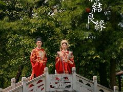 -爱我旅拍婚纱摄影(大理店)