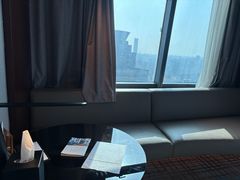 -上海龙之梦万丽酒店