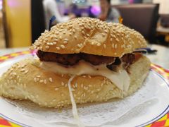 澳门猪扒包-新辉港式茶餐厅(北栅店)