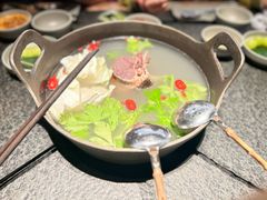 -三出山火锅(南京万象天地店)