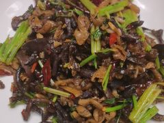 -哈啾嗨·新概念蒙餐(红星新城店)