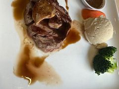 精选腓利牛排配鹅肝-德大西餐社(云南南路店)