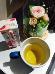 -EMILY艾枚莉美甲美睫·美颜·现磨咖啡