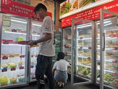 -唐记煌大坨卤牛肉串串(瑞南街店)