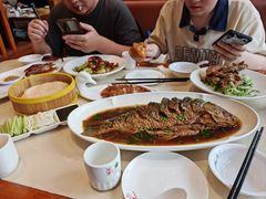 -梅利汴京烤鸭•开封豫菜地标店(铁北街店)