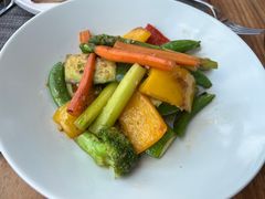 -MONICH牛排融合餐厅(和义大道购物中心店)