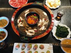 -三江两海老火锅(北京首店)