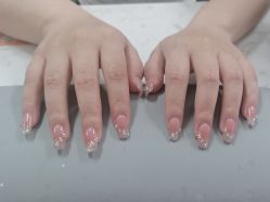 -尤米一站式美甲美睫