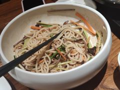 鸡丝凉米线-云海肴·汽锅鸡·云南菜(美罗城店)