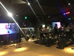 -VLines耀能运动24小时·月付制健身(京广桥店)
