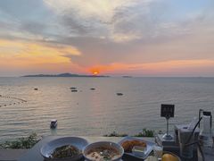 -网红落日悬崖餐厅 The Sky Gallery