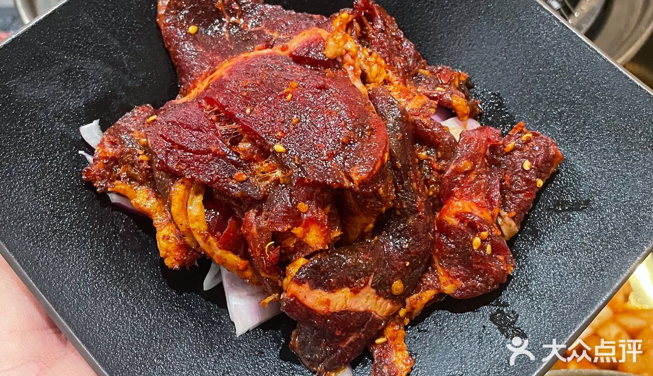 南京这家洞穴风烤肉店百吃不厌