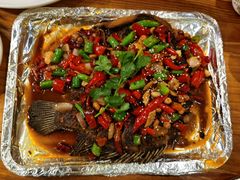 东巴烤鱼-小厨子私房菜·云南美食店