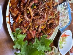 -亲昵春川鸡排(韩国美食街店)