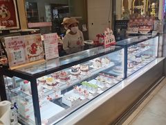 -花花卷卷·鲜食蛋糕(静安久光百货店)
