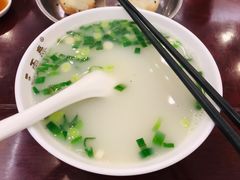 本帮肚肺汤-三两春(浦三路店)