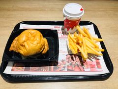 -The Habit Burger Grill 哈比特汉堡(爱琴海店)