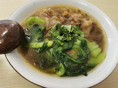 -两勺子一碗口水鸡拌面