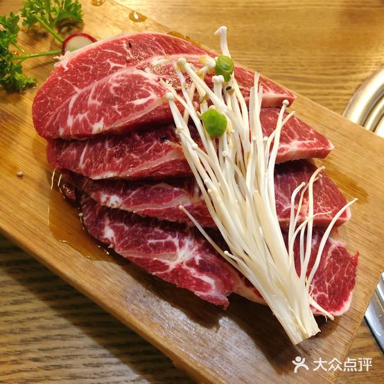 吾丽亲古炭火烤肉(牡丹江路店)