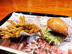 -The Habit Burger Grill 哈比特汉堡(复兴soho店)
