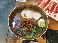 朝鲜冷面-·缸桶屋·韩式牛肋条自助烤肉(西湖D11店)