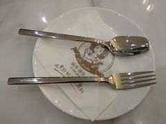 -丽莎沙拉轻食餐厅(国贸店)