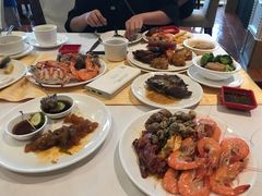 -荣誉国际酒店-云顶旋转餐厅