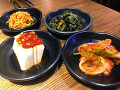 小菜（赠送）-鑫釜山海鲜烧烤(鑫丰国际店)
