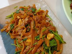 干炒牛河-潮界(虹桥新天地店)