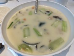 顶汤皇冠贝-洋洋中餐馆·SINCE 1997(信投店)