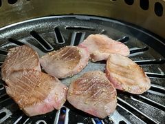 -炼火烤肉店