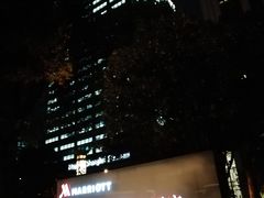 -上海宝华万豪酒店