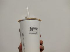 奶茶三兄弟-CoCo都可(湖滨银泰店B区店)